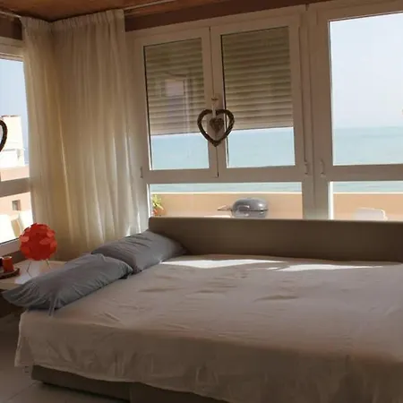 ático En 1° Línea Del Mar *